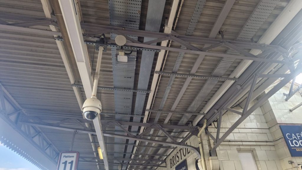 The Auri transmitter boxes are discreetly placed on the ceiling of the rakilway station
