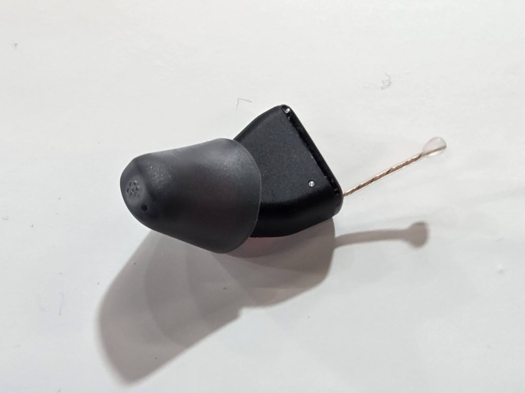 The Yeasound Robin CIC60 hearing aid